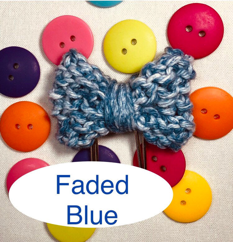 Spring Knit Bow Paper Clip