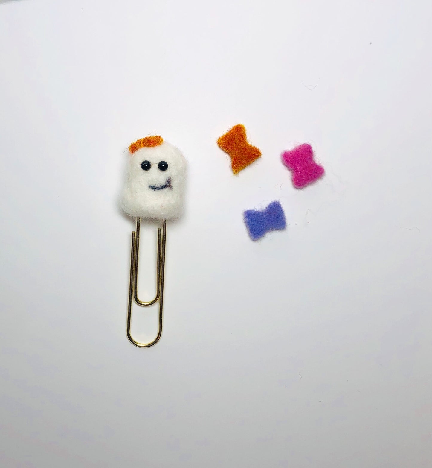 Gigi the Ghost Paper Clip