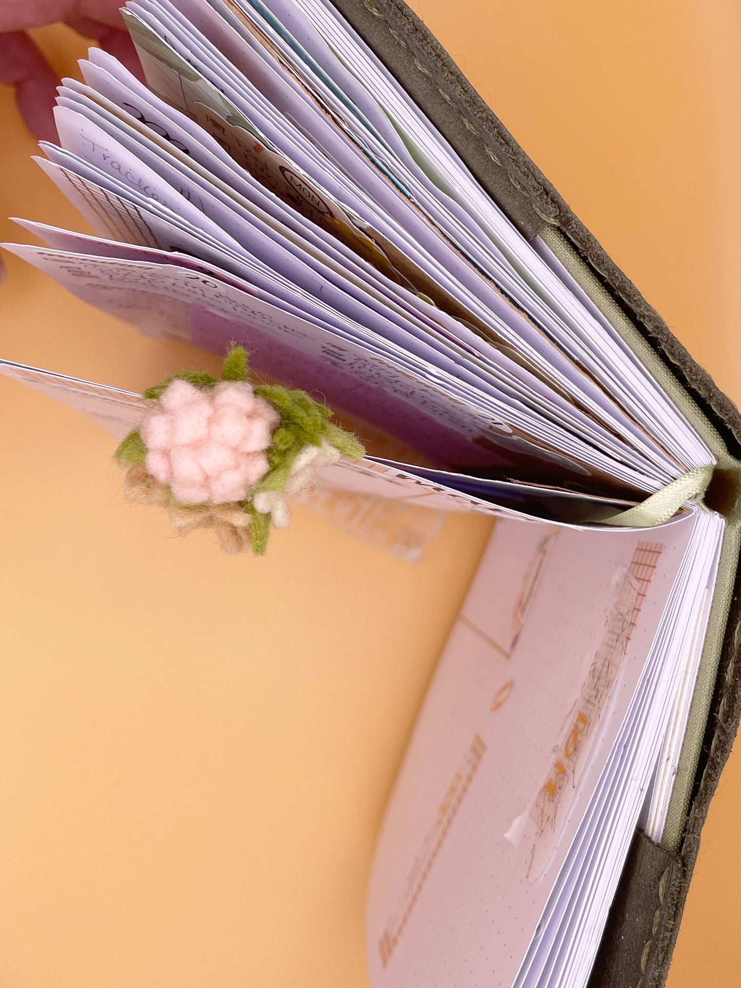 Floral Petite Bouquet Paper Clip