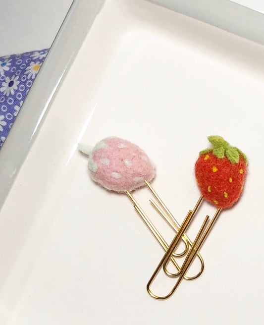 Carrie’s Strawberry Paper Clip